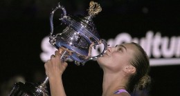 Sabalenka, Avustralya Açık’ta ilk Grand Slam potansiyelini kazanmak için Kazakistanlı Rybakina’yı yendi