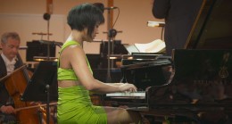 Yuja Wang, Mozart’ın daha karanlık piyano konçertosunu benimsiyor