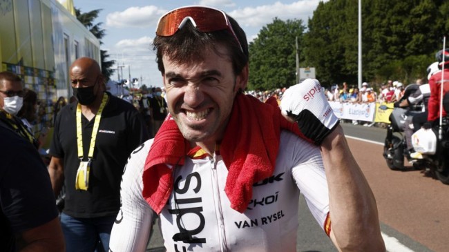 Ion Izagirre dağın ortasındaki Tour de France etabında zafere tek başına ulaştı