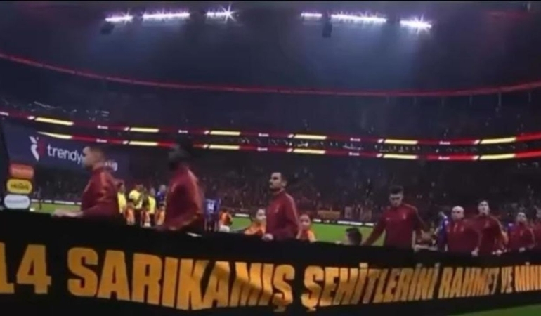 Sahada Vefa Rüzgarı: Galatasaray’dan Sarıkamış Şehitlerine Anlamlı Selam!