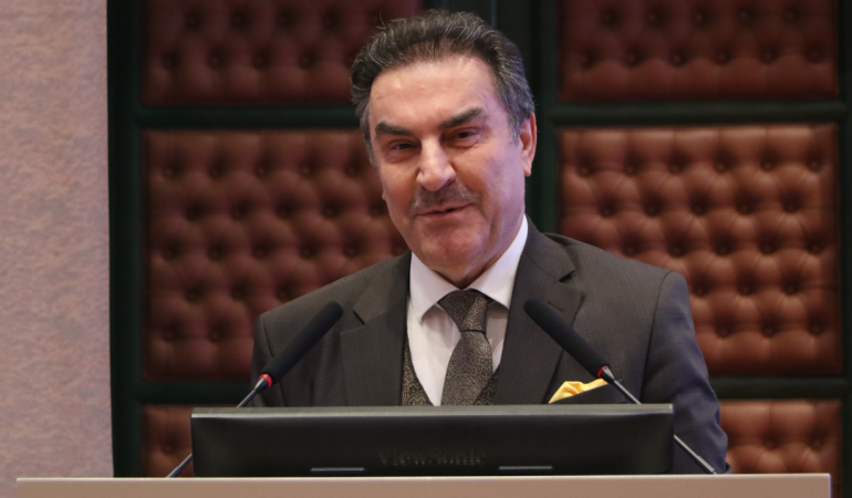 Prof. Dr. Zakir Avşar: “Şöhret, yıldızlar, spor, gazetecilik ve…”