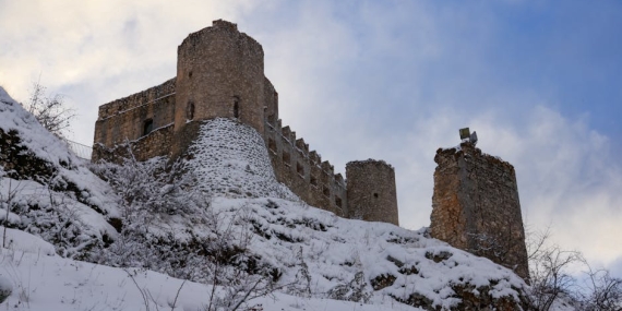 Uzak-Sehir8217in-Merakla-Beklenen-45.-Bolumu-Yayinlandi-Iste-Izleme-Detaylari-featured
