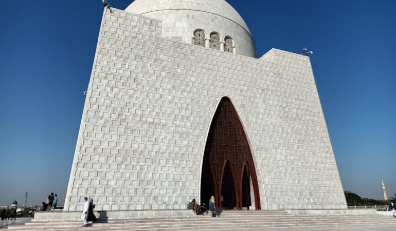 Pakistan8217in-Kurucusu-Muhammed-Ali-Cinnah8217in-Mirasi-featured