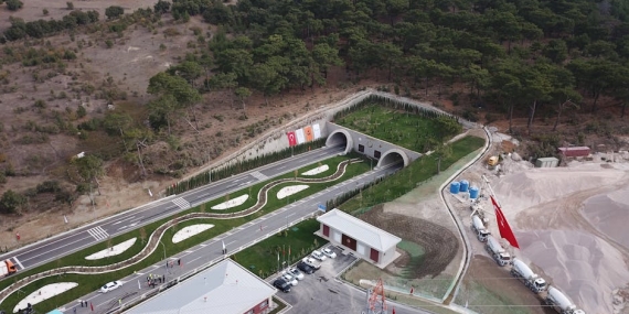 Kivanc-Tatlitug8217un-Yeni-Netflix-Projesine-Partner-Arayisi-Suruyor-featured