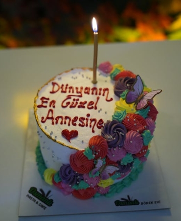 Sibel-Can-Coskusundan-Annelerin-Pasta-Sirrina-Sosyal-Medya-Gundemi-featured