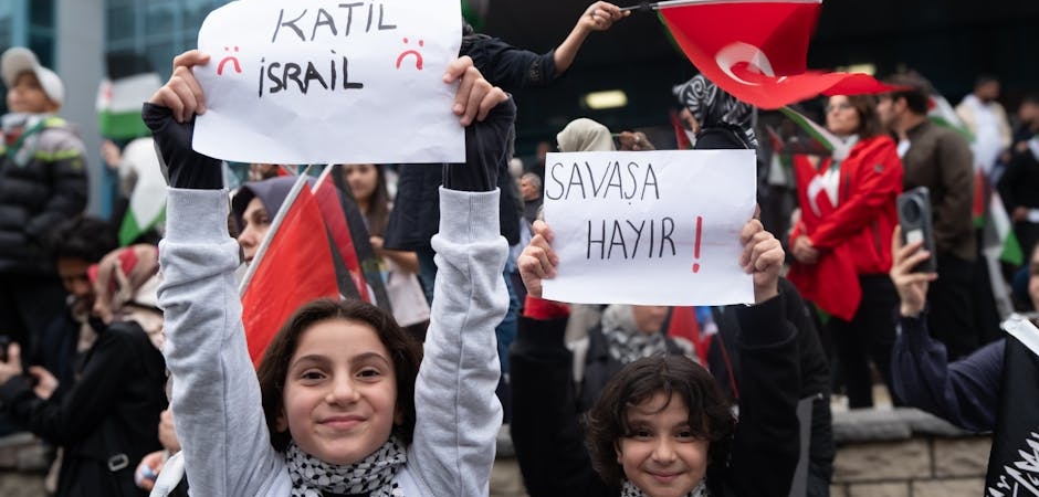 Turkiye8217nin-Gundemi-Twitter8217da-Secimler-Mizah-ve-Toplumsal-Tartismalar-featured